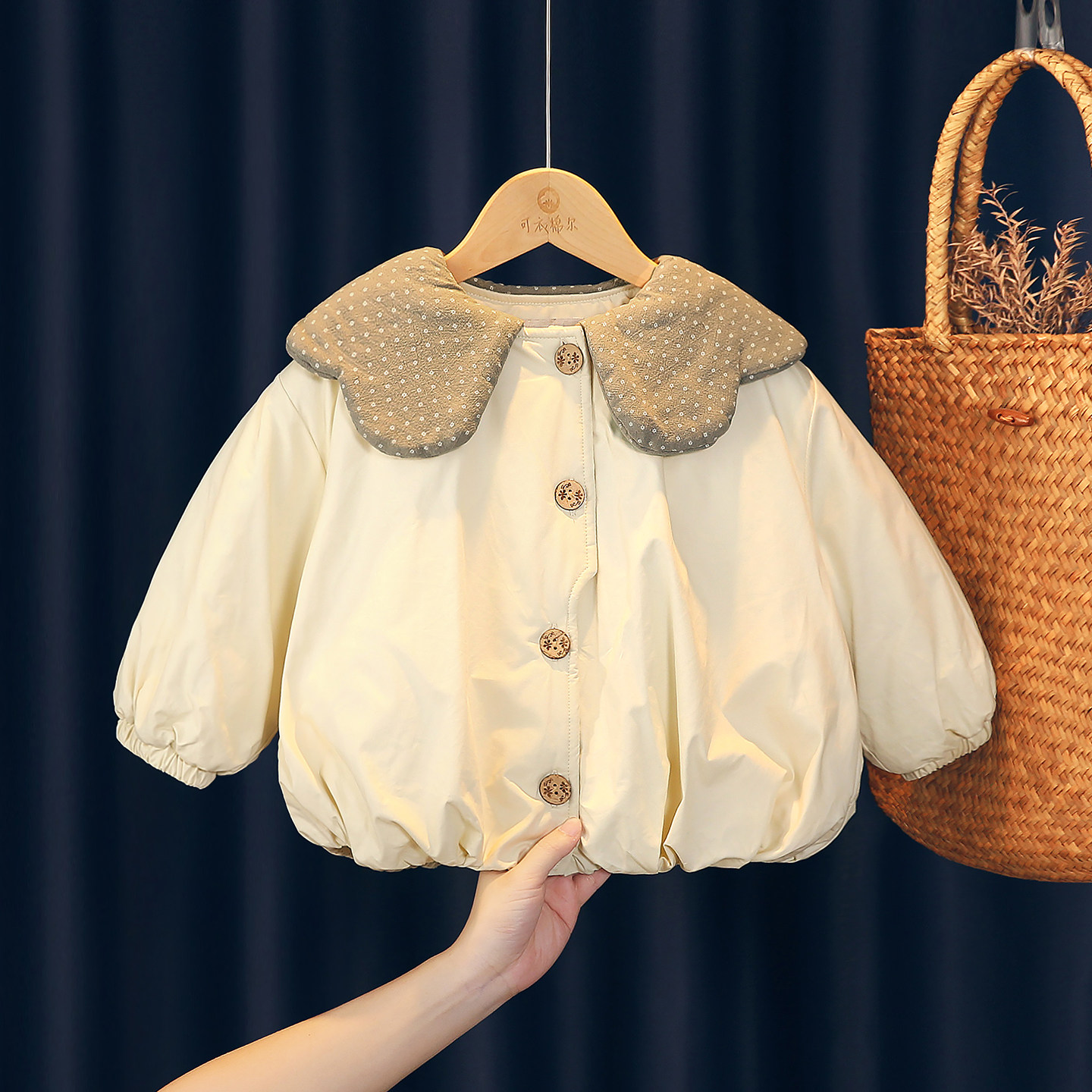 女童外套2026新款加厚夹棉上衣儿童洋气好看棉服宝宝加厚保暖棉衣