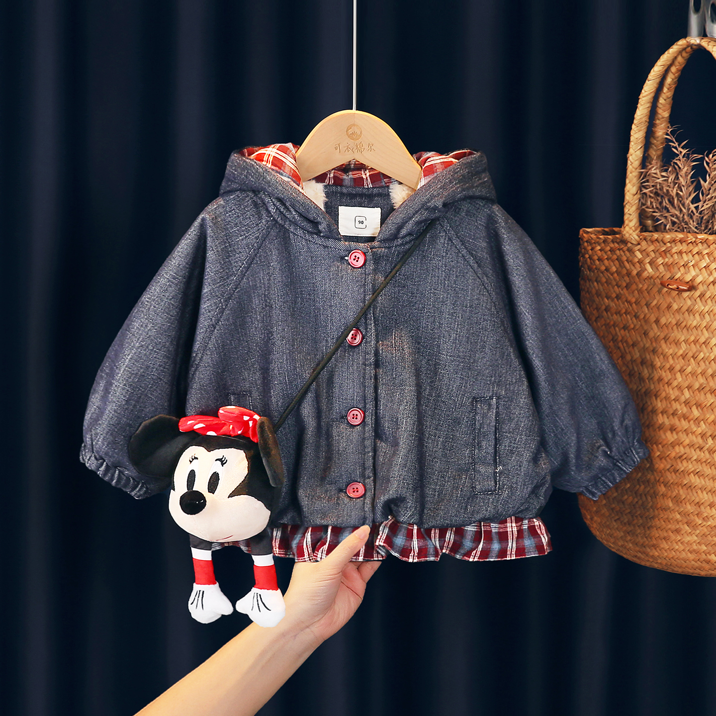 女童加绒外套冬季2025新款儿童洋气好看牛仔夹克宝宝加绒加厚上衣