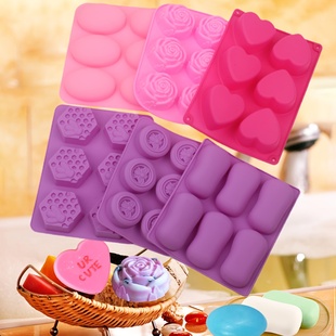 圆形蜜蜂蜂巢硅胶模具手工皂蜡烛滴胶模耐高温椭圆爱心烘焙模7