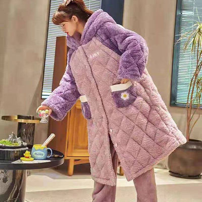 超厚睡衣女秋冬季加厚三层夹棉袄长款珊瑚绒连帽睡袍女可外穿