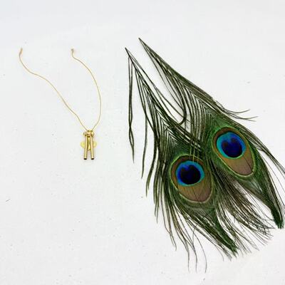 明大帽帽顶翎羽组件 如意纹翎羽托 配双孔雀翎