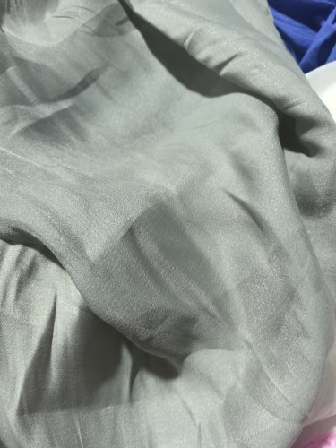 3米x1.4米天丝苎麻轻薄微透豆绿色。重100克一米A039