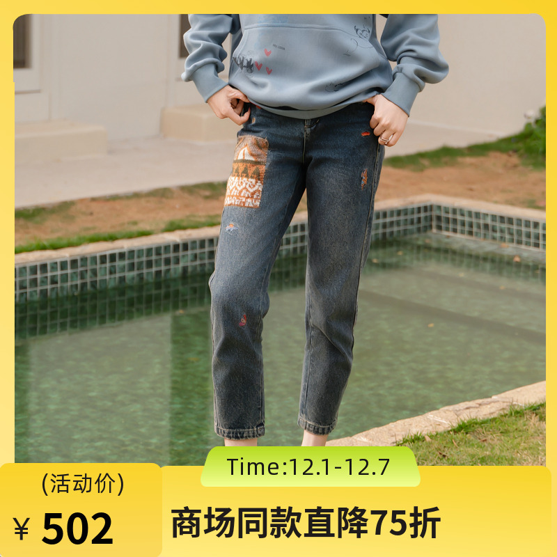 经典萝卜裤型宽松舒适，率性利落