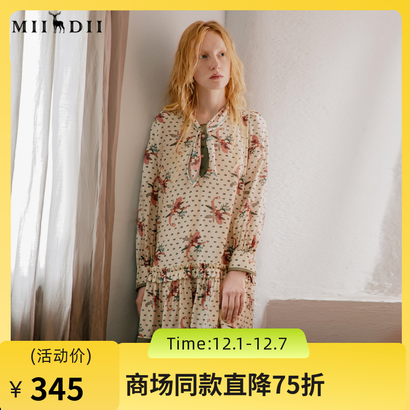 复古优雅连衣裙，原创花料图案，领口丝巾