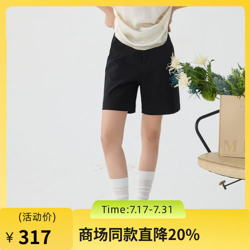 百搭黑色短裤，四面弹质地丰满且Q弹