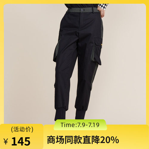 中性酷帅的收脚工装裤，裤型具有高包容性