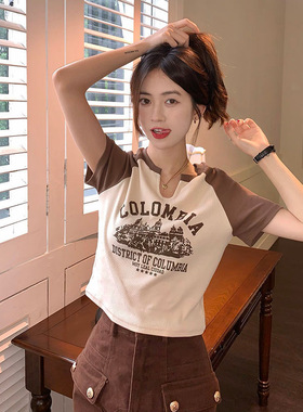 482#复古港风短袖v领t恤女夏季新款修身设计感小众短款辣妹上衣潮