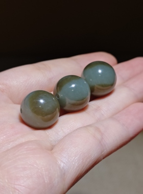 16毫米天然新疆和田玉天地糖籽料青花圆珠珠串文玩配饰单珠diy