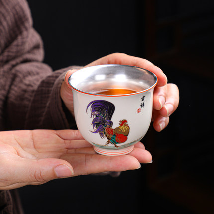 999纯银茶杯金鸡主人杯陶瓷银杯功夫茶杯品茗杯鎏银公鸡杯主人杯