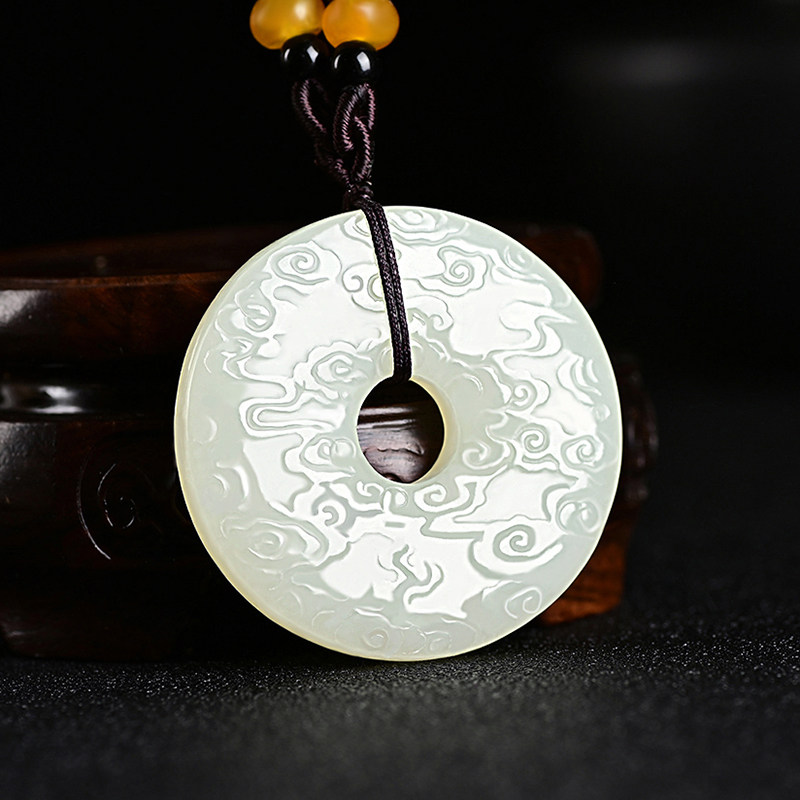 天然新疆和田玉祥云平安扣玉吊坠女款玉佩转运玉石挂件饰品毛衣链