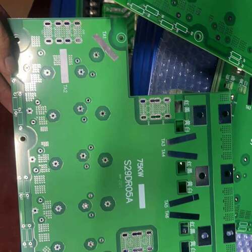 可维修S29DR05A众辰变频器75kw电容板议价议价