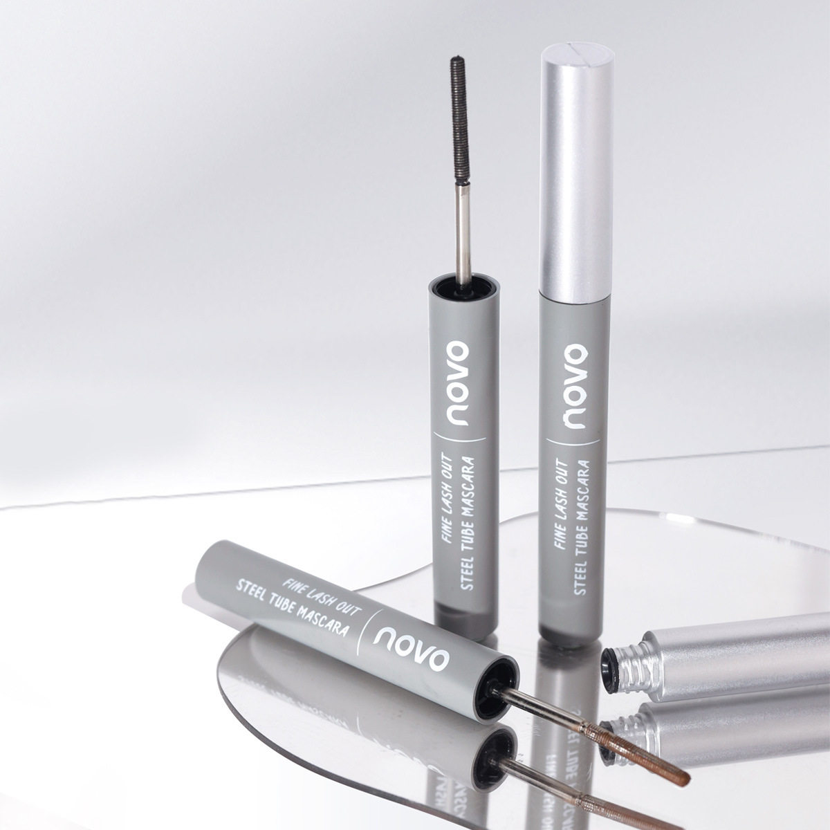 新款推荐6067睫毛膏拉长卷翘防水不晕染打底持久不掉色细刷头根根