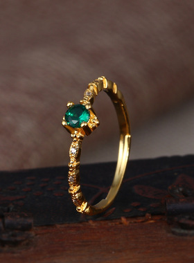 法国coss koko镶嵌祖母绿指环女小众设计轻奢时尚蓝宝石轻奢开口