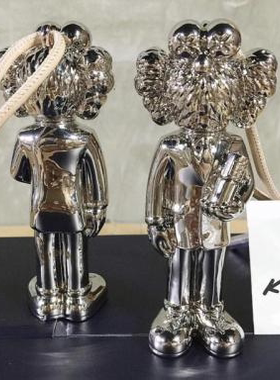 mandkaws联名黄铜香水瓶金属公仔