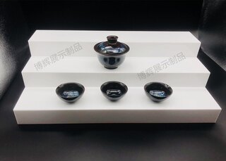 亚克力多层次分隔架 白色阶梯展示架 吧台酒架 艺术手办陈列架