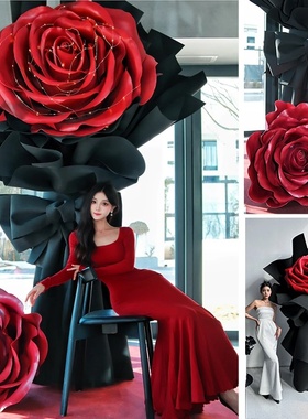 大型玫瑰花束摆件商场橱窗情人节日装饰打卡开业户外布置婚礼背景