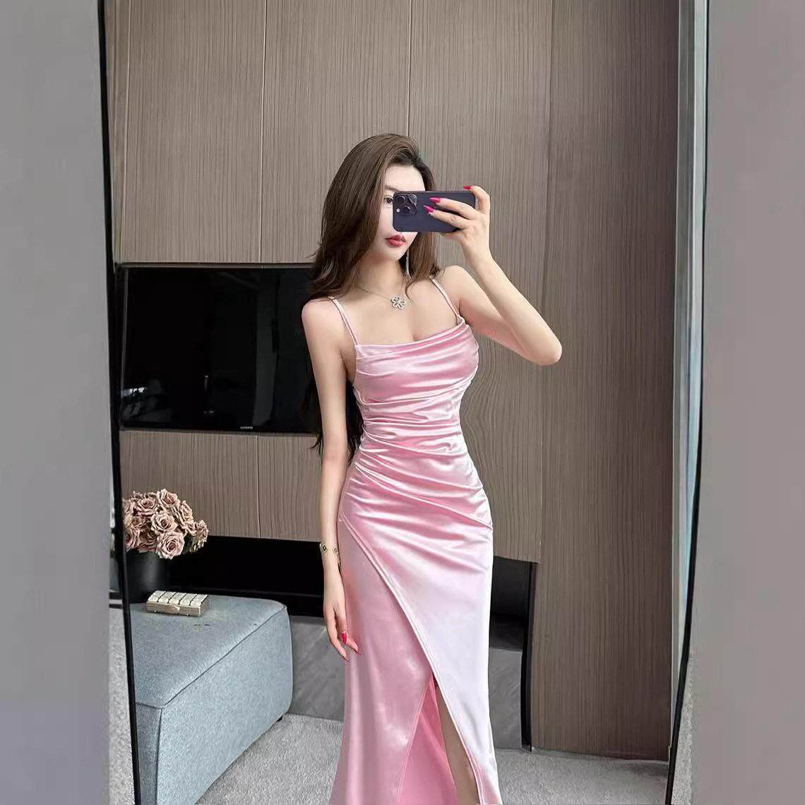 夜场辣妹女装性感缎面佳丽晚礼服气质足浴桑拿技师夜店吊带连衣裙