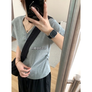 显瘦百搭优可丝上衣 JMHH 小扭结 收腰捏褶纽扣V领短袖 t恤女夏季