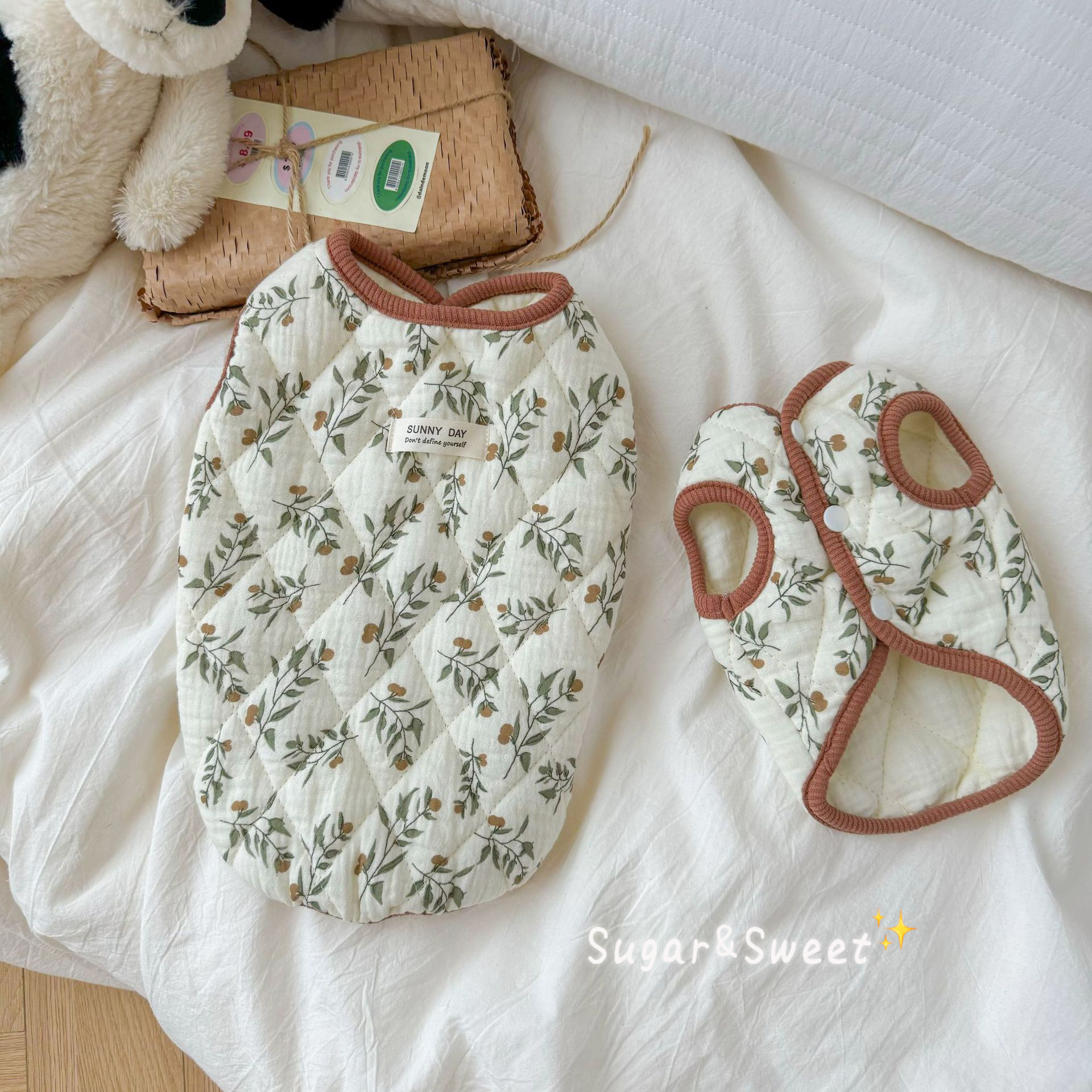 宠物猫咪衣服秋冬款舒适卡通小熊棉纱狗狗居家服保暖布偶小型犬