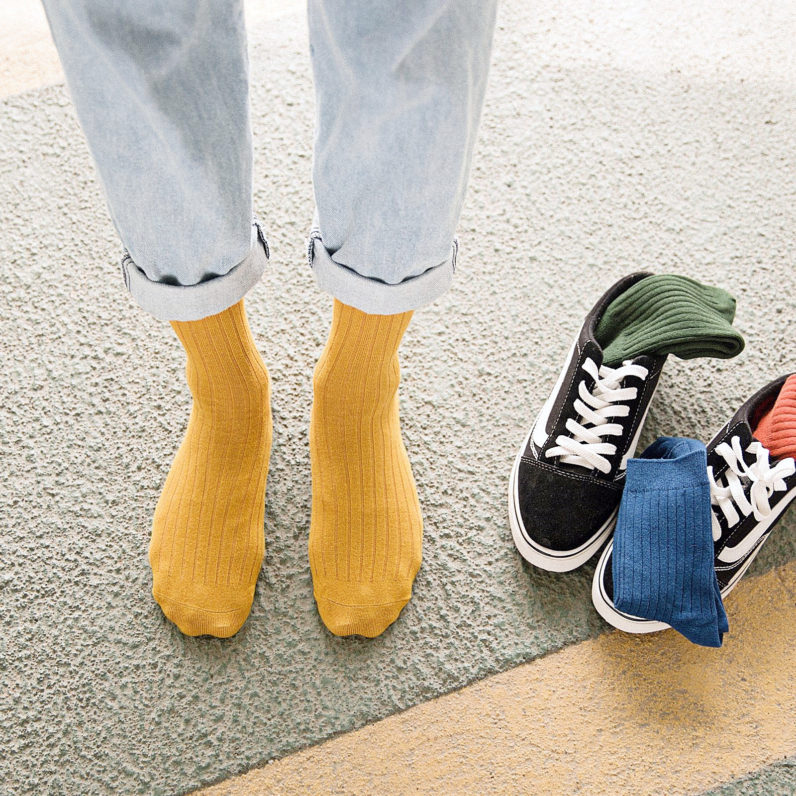 春夏新潮流商务休闲男袜子纯色竖条中筒棉袜吸汗运动男士长袜