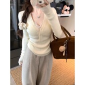 超显身材纯欲半开领纽扣长袖 女秋冬纯欲辣妹毛衣内搭 针织打底衫