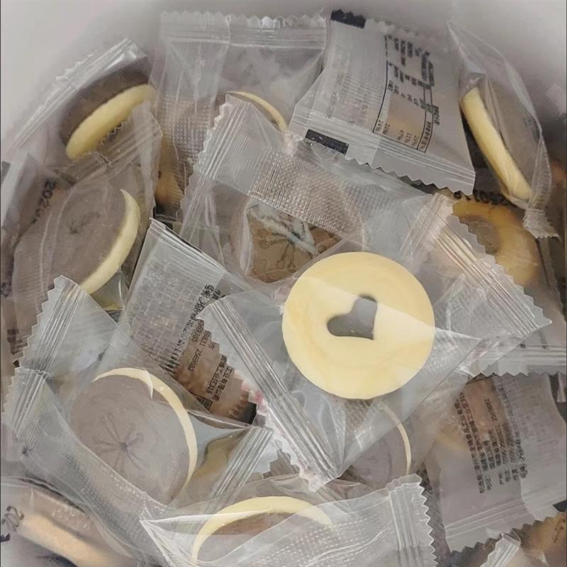 *网红爱心夹心饼干蛋糕装饰摆件巧克力曲奇甜品烘焙儿童零食独立/