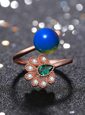 2023夏季新款宫廷风设计二代合成蓝珀孔雀开口可调节指环蜜蜡戒指