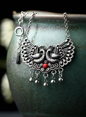 国潮风复古做旧泰银工艺镶嵌仿南红宝石比翼双飞鸟流苏项链