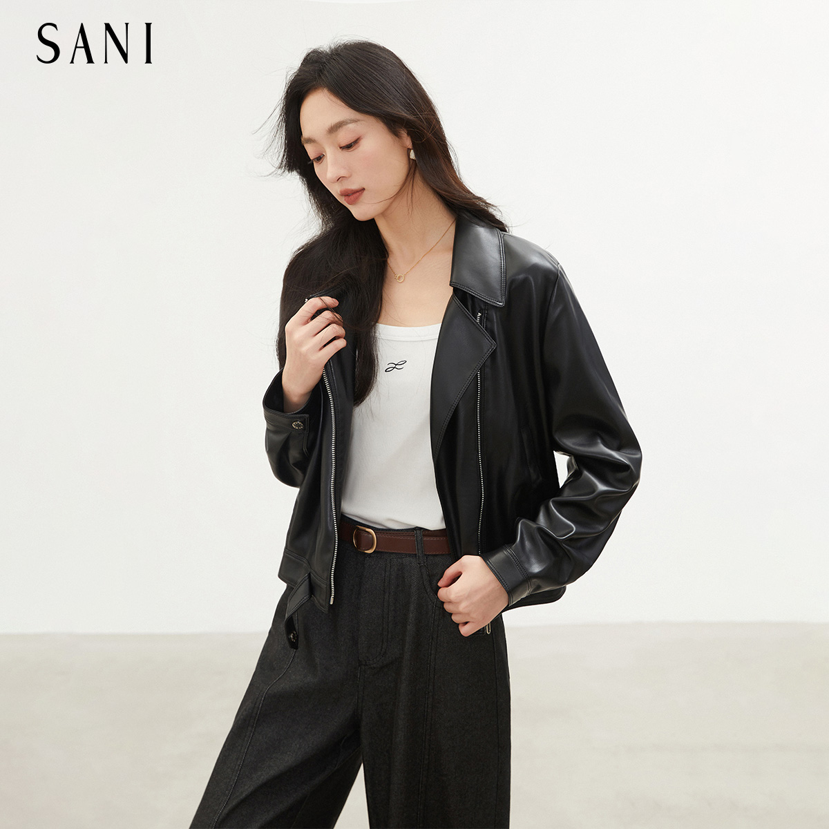 高级感时尚机车服气质皮衣外套女