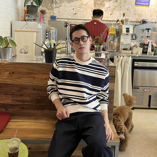 宽松圆领休闲长袖 设计感极简风条纹拼色卫衣男秋季 上衣 Tian Nick