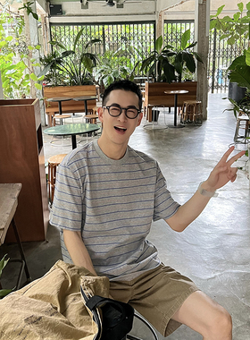 Nick Tian 灰色圆领细条纹短袖T恤男生夏季新款韩系简约宽松上衣