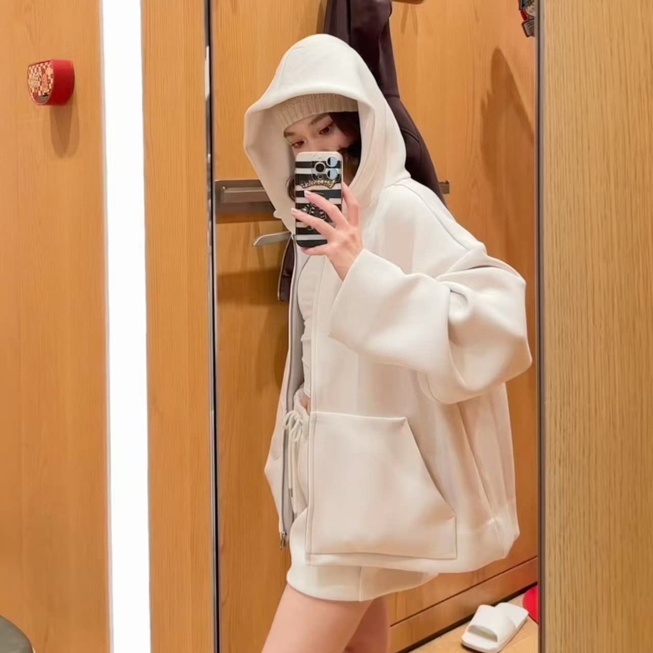 lululemon直邮 Sleek Spacer Full-Zip Hoodie宽松全拉链连帽外套图片