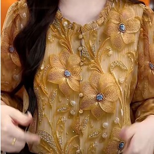 妈妈时尚夏季薄款长袖衬衫宽松显瘦中老年女士时尚雪纺气质花小衫