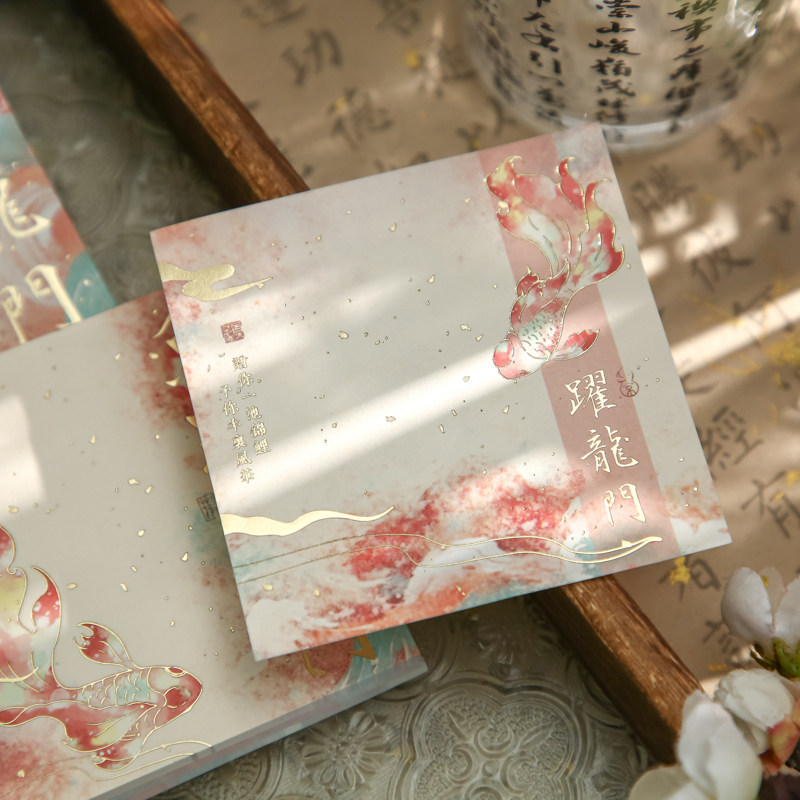 MR. PAPERS CARP OF HUACHI는 높은 외관 고대 스타일 크고 작은 중 고등학생 사무실을 위한 특별함 찢을 수 있는 무재료 비접착 핸드북 특수한 모양의 창의적인 메모 기능을 갖춘 완전 금도금 노트입니다. 편리한 N타임 스티커