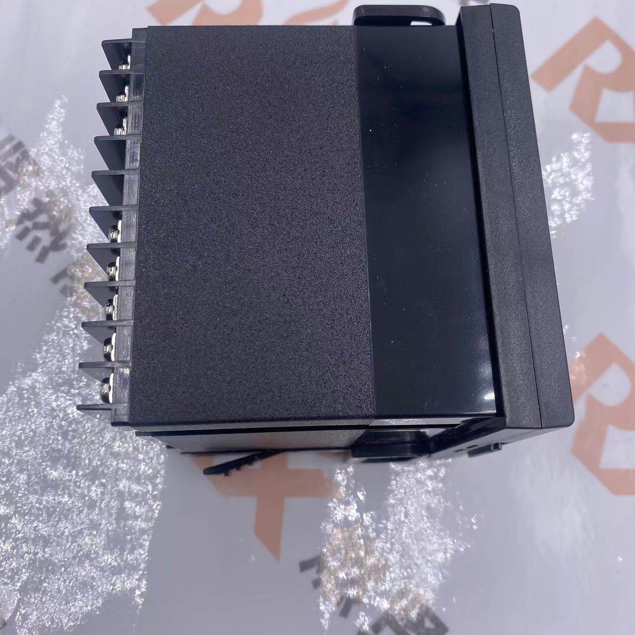 美国Honeywell霍尼韦尔温控表DC1040CL-301110-E