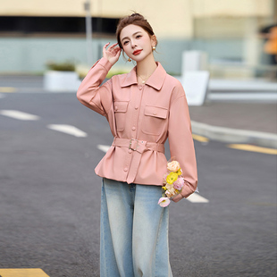 粉色皮衣女款 翻领夹克今年流行系带收腰 2025新款 春秋复古机车短款