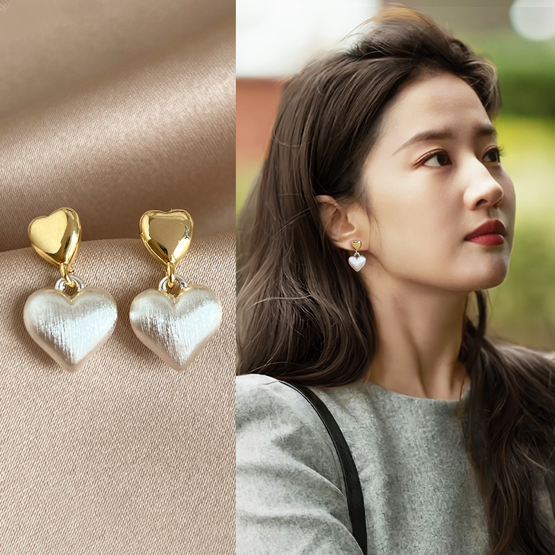 韩系爱心耳环女金属拉丝设计轻奢高级感耳钉秋冬时尚气质百搭耳饰