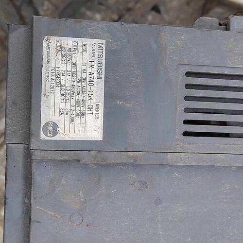 议价三菱FR-A740-15k-CHT件外观如图运费可维修