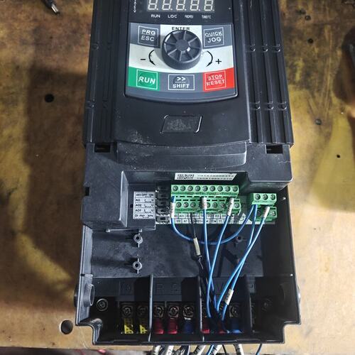 议价日业变频器 55KW FB70-4T5R5GB7R5PB可维修