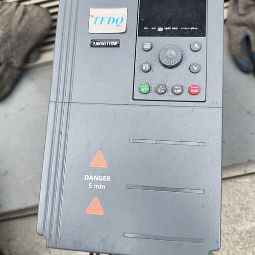 议价变频器75型8000F-7R5G11P 深圳市腾E变频器可维修