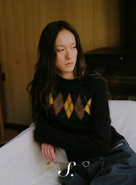 shyshy贵价羊驼毛菱形格撞色短款绵羊毛双色精巧圆领毛衣
