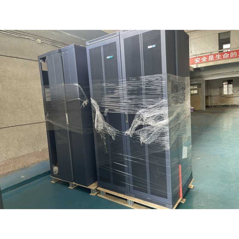 拍前询价：（议价）新到一批中兴ZXA10机柜300*600*2200，喜欢的