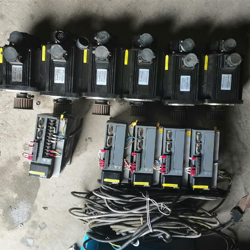 拍前询价：(议价产品)信捷驱动器 电机:DS3E-21P5-PFA 四个