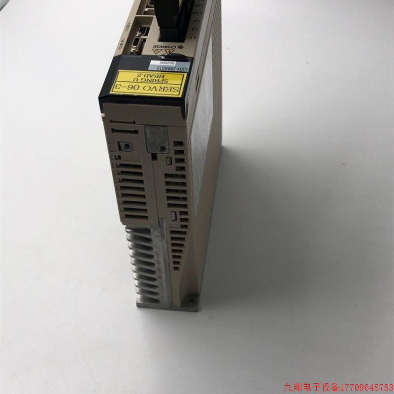 拍前询价:SGDV-2R8A01B 002000安川驱动器 成色新  实物所拍  保