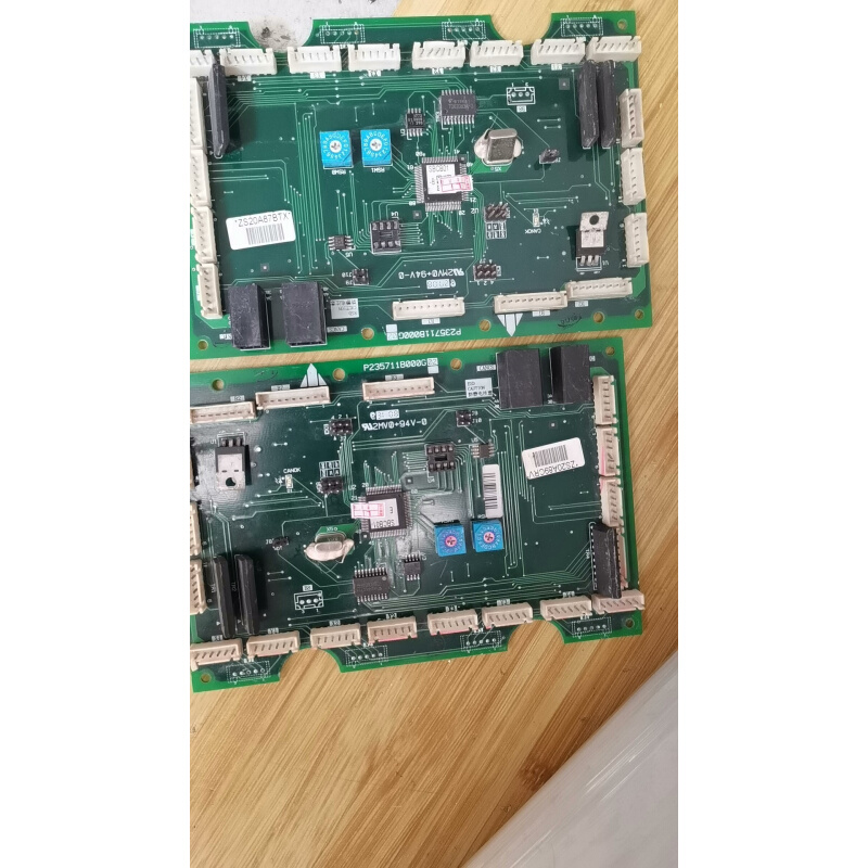 拍前询价：三菱电梯指令板P235711B000G02/拆机二张，成色见询价