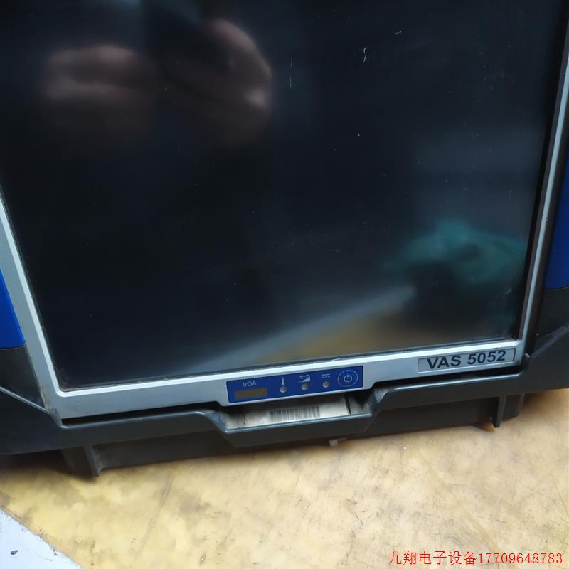 拍前询价:汽车检测仪    一台VAS5052,一台VAS505