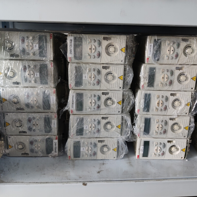 拍前询价：（议价）ABB变频器 成色九成新 ACS150-03E-01A2-4