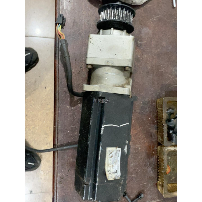 拍前询价：台达750w刹车电机。ecmA-c20807ss。手，议价