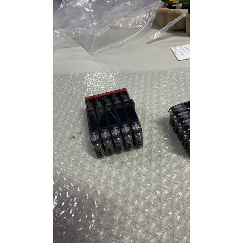 拍前询价：九五新基恩士FS-N40 放大器 实物图片成色漂亮给完好全