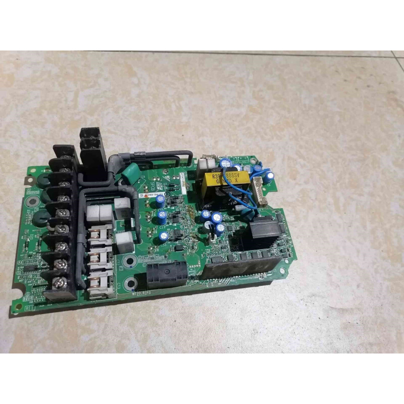 拍前询价：ETP712150 安川驱动板